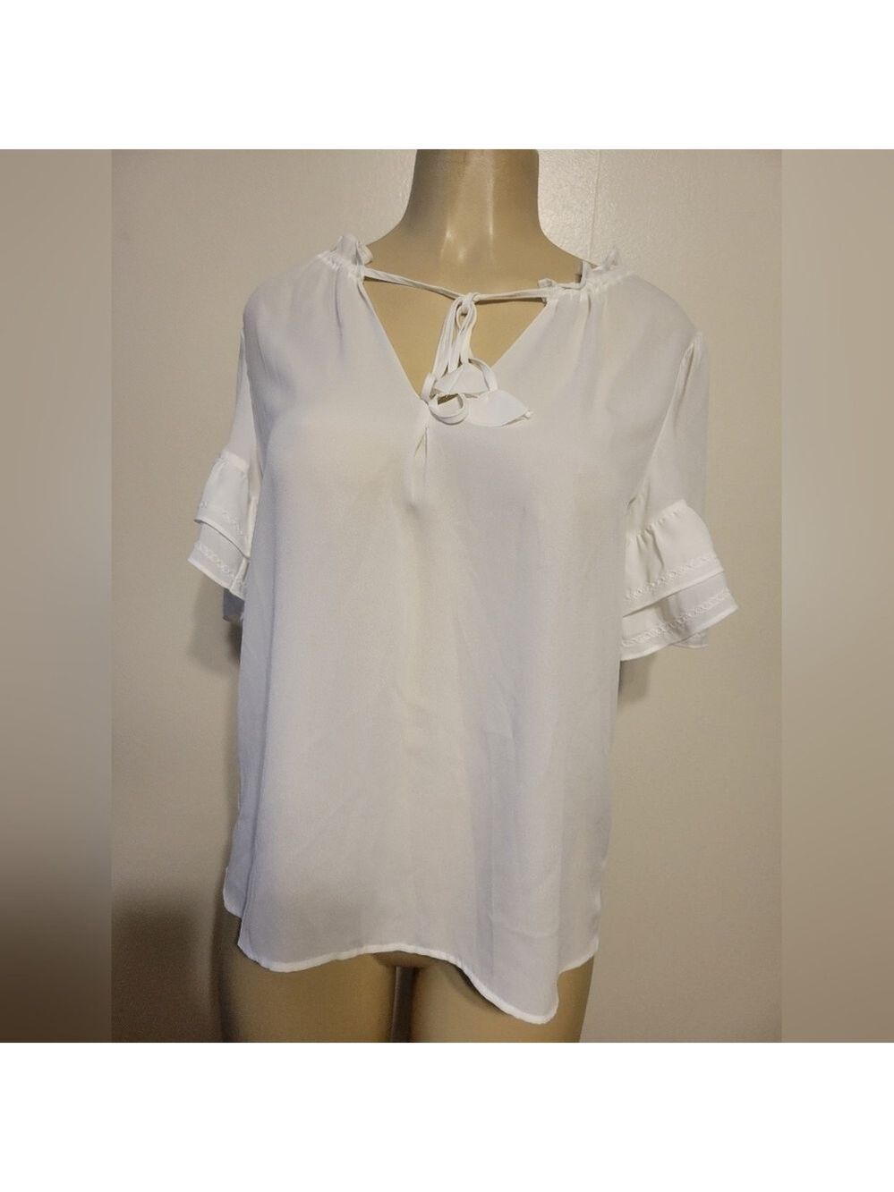 Max Stuido White Blouse Ruffled Sleeves Demure Business Causal Timeless NWT